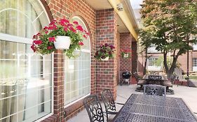 Wyndham Garden Grand Rapids Airport